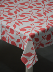 CRIMSON LEAVES TABLE CLOTH
