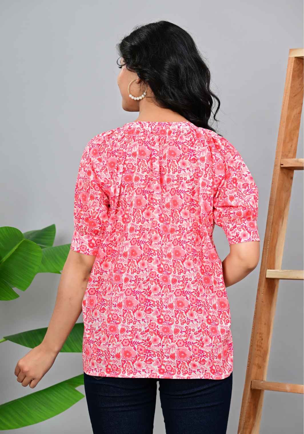 Bloomsoft Summer – Floral Print 60s Cambric Short Sleeve Top