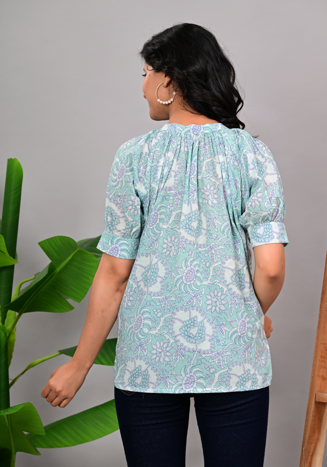Mint Garden Pintuck – Floral 60s Cambric Button-Down
