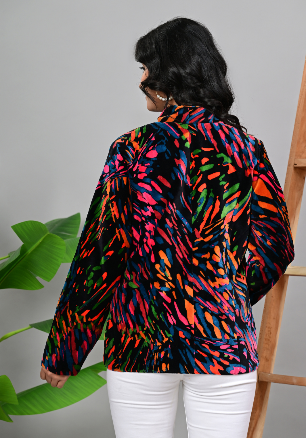 Abstract Noir – Multicolor Abstract Print Velvet Jacket