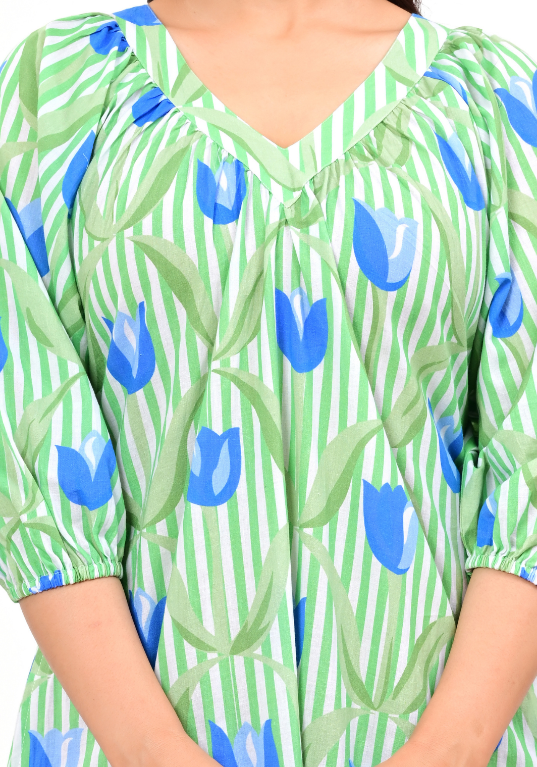 Spring Meadow Flow – Tulip Print 60s Cambric Maxi Dress