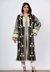 Ivory Vine Velvet – Elegant Embroidered Velvet Coat