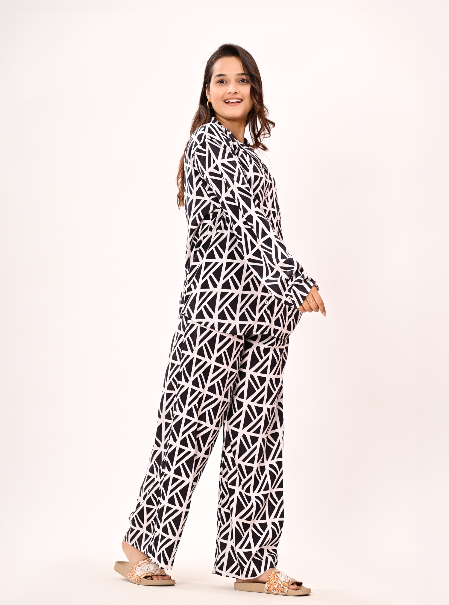 GEO LINE LOUNGE SET