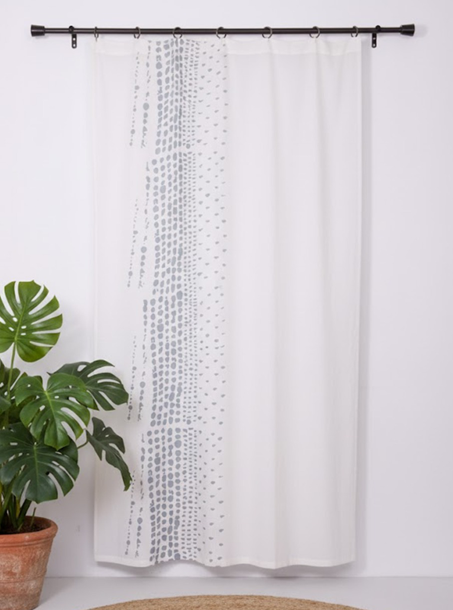 CALM DRIFT CURTAIN