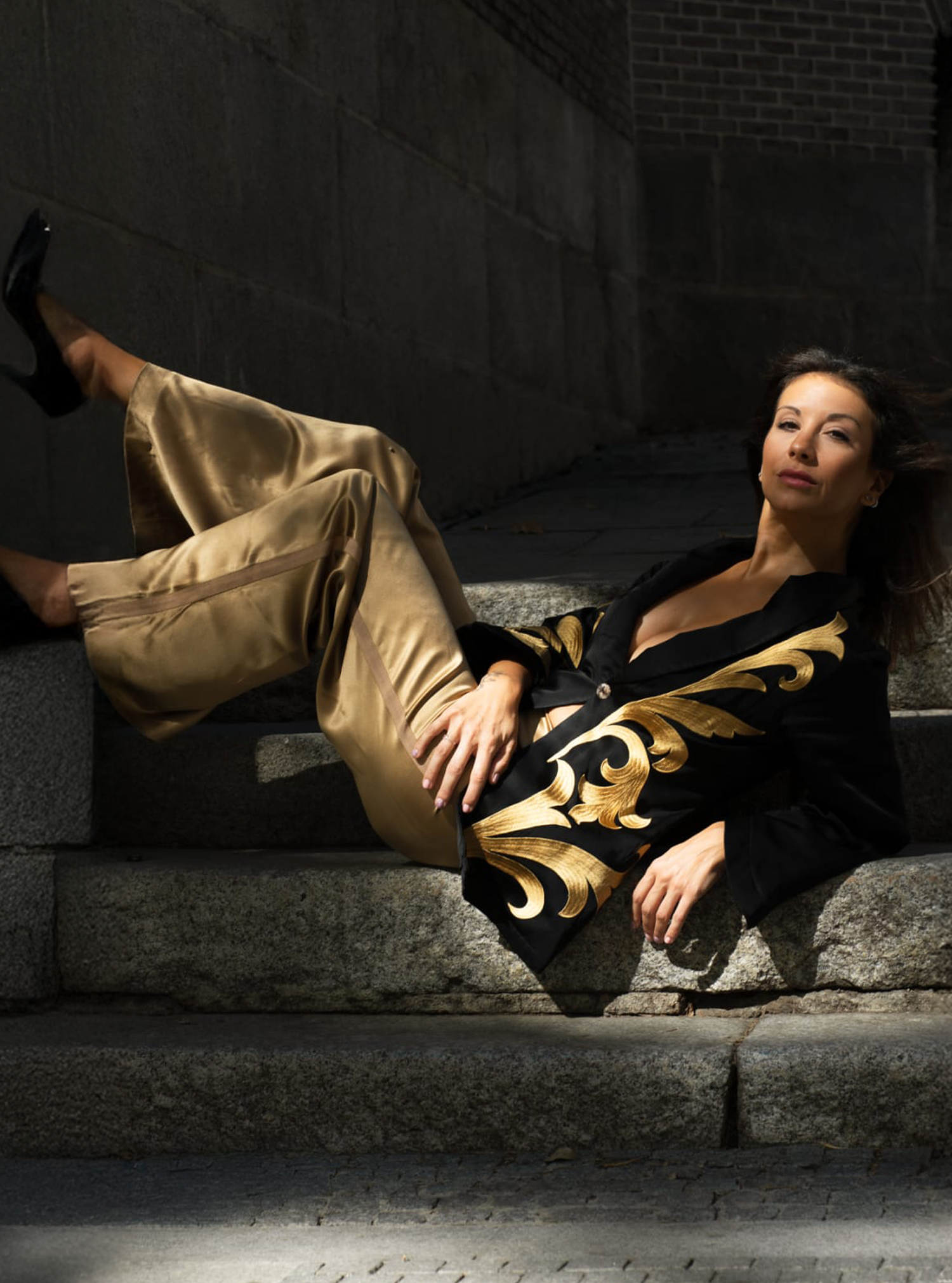 EMBROIDERED KIMONO-STYLE BLAZER